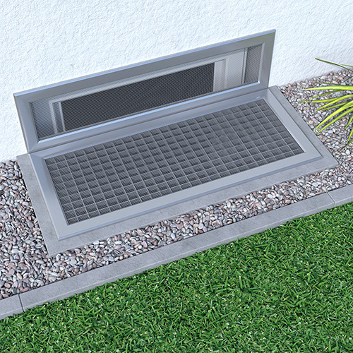 Avec relevé latéral