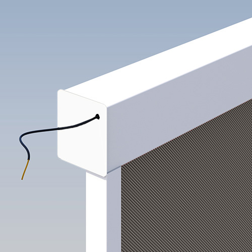 Sur le côté du coffre